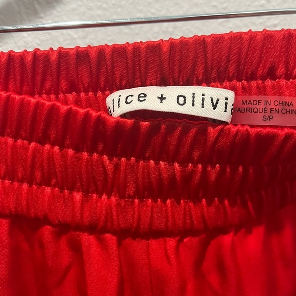 Bright red ALICE & Olivia satin cargo jogger sz SP - Picture 11 of 14